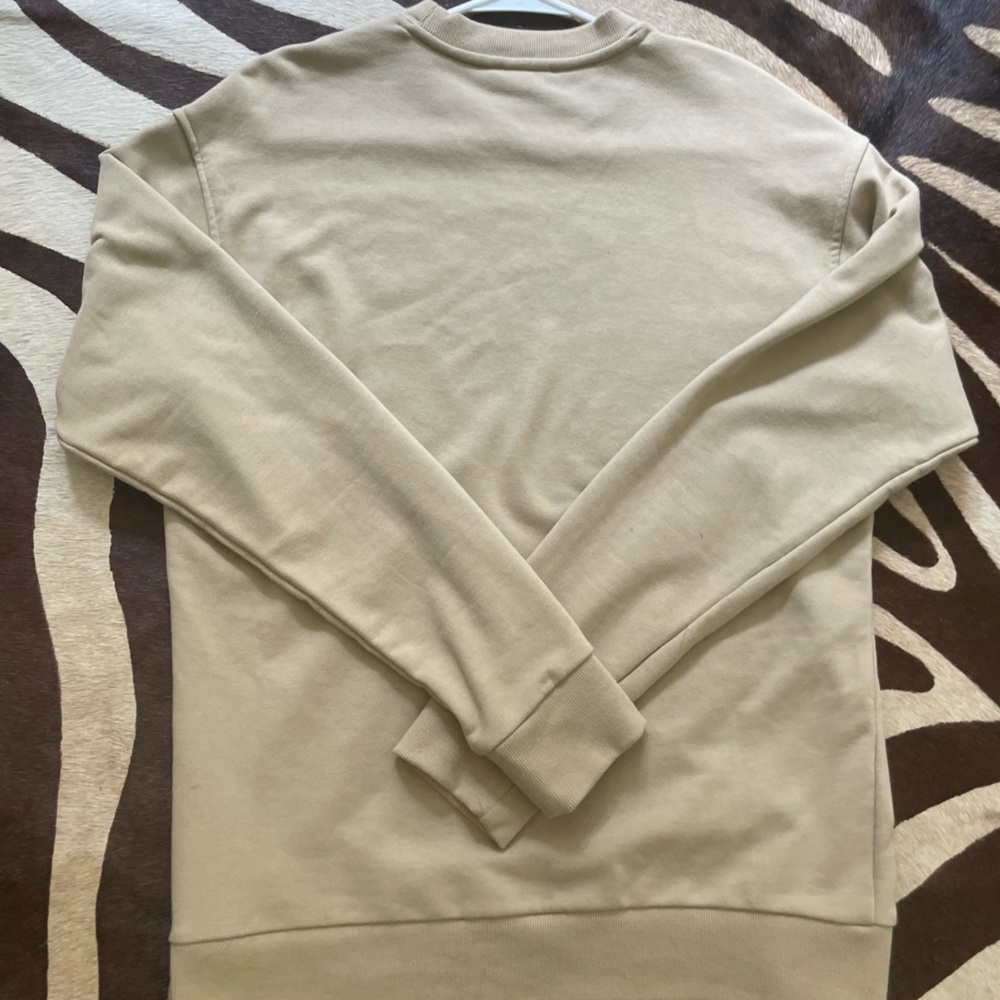 Forver 21 Sweater “World Peace”